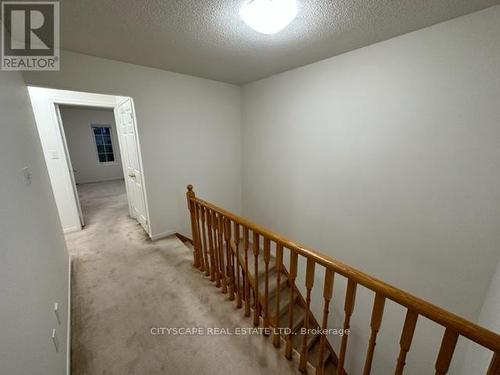 7565 Black Walnut Trail, Mississauga, ON - Indoor Photo Showing Other Room