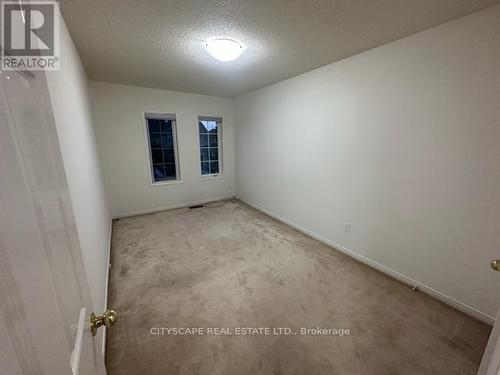 7565 Black Walnut Trail, Mississauga, ON - Indoor Photo Showing Other Room