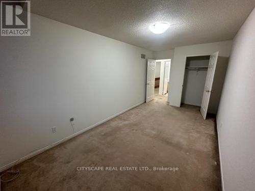 7565 Black Walnut Trail, Mississauga, ON - Indoor Photo Showing Other Room