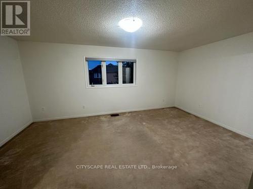 7565 Black Walnut Trail, Mississauga, ON - Indoor Photo Showing Other Room