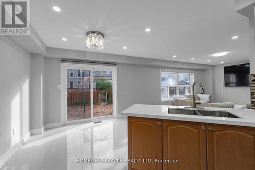 20 Edenvalley Road, Brampton (Fletcher'S Meadow), ON - Indoor Photo Showing Kitchen With Double Sink