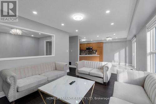 20 Edenvalley Road, Brampton (Fletcher'S Meadow), ON - Indoor Photo Showing Living Room