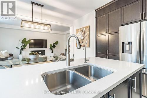 61 Ash Hill Avenue, Caledon, ON - Indoor Photo Showing Kitchen With Double Sink