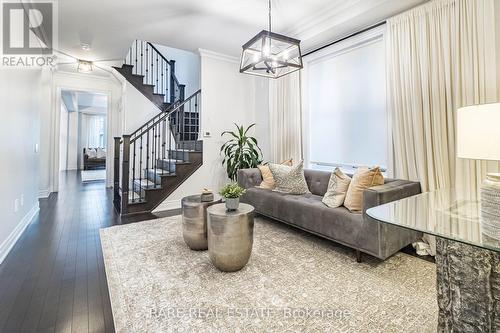 61 Ash Hill Avenue, Caledon, ON - Indoor Photo Showing Living Room