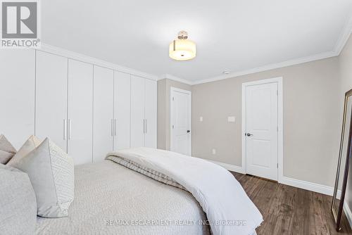 947 Easterbrook Avenue, Burlington (Bayview), ON - Indoor Photo Showing Bedroom