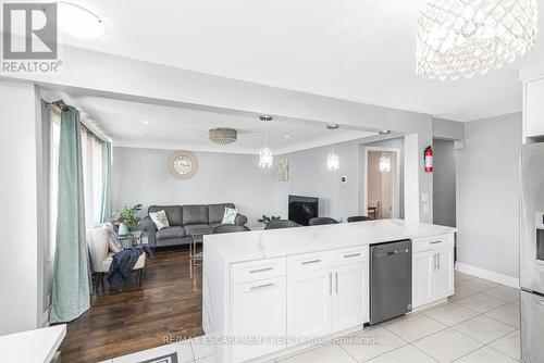 33 Alderney Avenue, Hamilton, ON - Indoor Photo Showing Kitchen