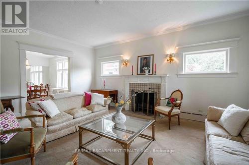 7 Chestnut Avenue N, Brantford, ON - Indoor Photo Showing Living Room With Fireplace