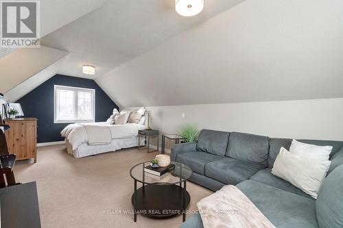 30 Madill Drive, Mono, ON - Indoor Photo Showing Living Room