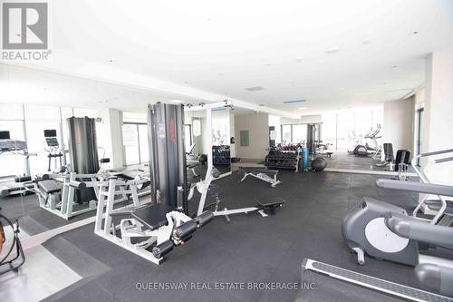 601 - 1815 Yonge Street, Toronto (Mount Pleasant West), ON - Indoor Photo Showing Gym Room