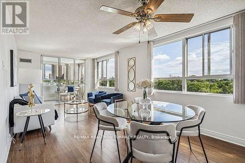 1015 - 4 Park Vista, Toronto (O'Connor-Parkview), ON - Indoor Photo Showing Dining Room