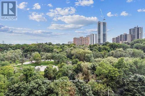 1015 - 4 Park Vista, Toronto (O'Connor-Parkview), ON - Outdoor With View