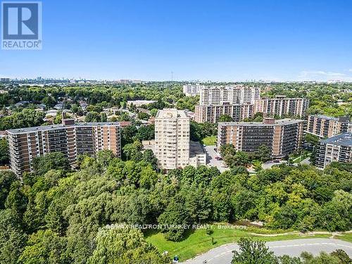 1015 - 4 Park Vista, Toronto (O'Connor-Parkview), ON - Outdoor With View