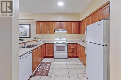 27 - 19 Niagara Drive, Oshawa, ON - Indoor Photo Showing Kitchen With Double Sink