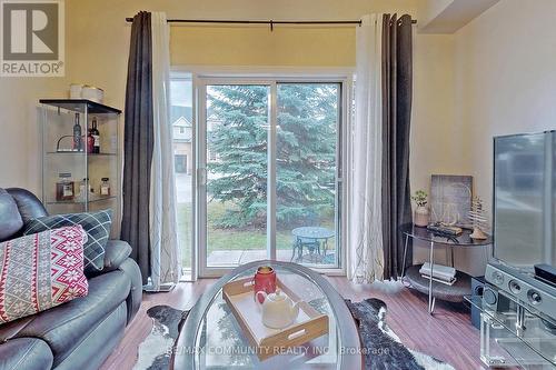 27 - 19 Niagara Drive, Oshawa, ON - Indoor