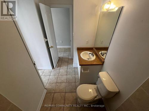 27 - 19 Niagara Drive, Oshawa, ON - Indoor Photo Showing Bathroom