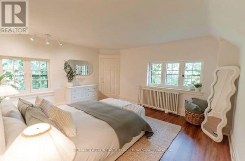 2 Valleyanna Drive, Toronto (Bridle Path-Sunnybrook-York Mills), ON - Indoor Photo Showing Bedroom