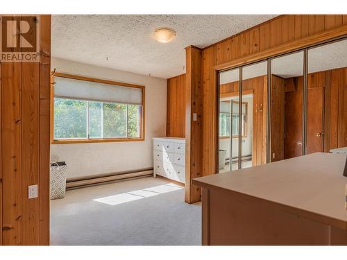 1457 Pass Creek Road, Pass Creek, BC - Indoor