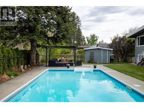 990 Fairway Crescent, Kelowna, BC - Outdoor With In Ground Pool With Deck Patio Veranda With Backyard