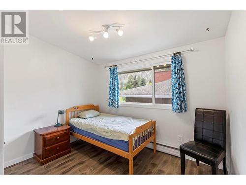 990 Fairway Crescent, Kelowna, BC - Indoor Photo Showing Bedroom