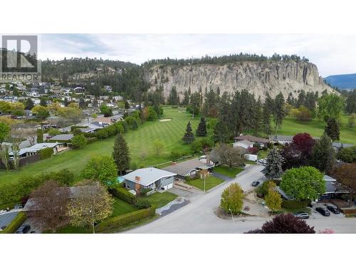 990 Fairway Crescent, Kelowna, BC - Outdoor With View