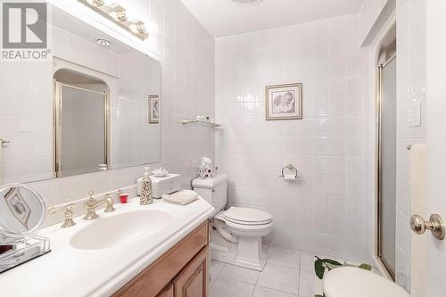 89 Pine St # 1102, Sault Ste Marie, ON - Indoor Photo Showing Bathroom