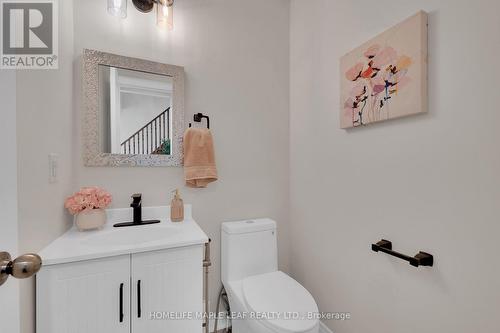 3079 Neyagawa Boulevard, Oakville, ON - Indoor Photo Showing Bathroom