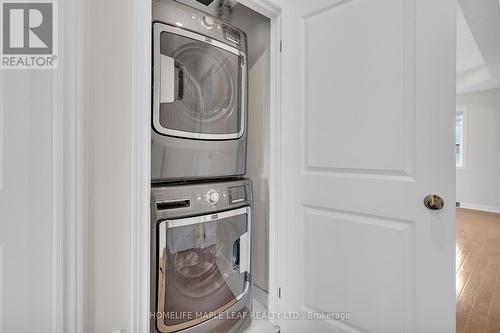 3079 Neyagawa Boulevard, Oakville, ON - Indoor Photo Showing Laundry Room