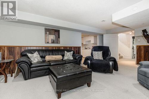 279 Anne Street N, Barrie (Sunnidale), ON - Indoor Photo Showing Living Room