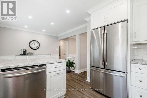 279 Anne Street N, Barrie, ON - Indoor Photo Showing Kitchen With Stainless Steel Kitchen