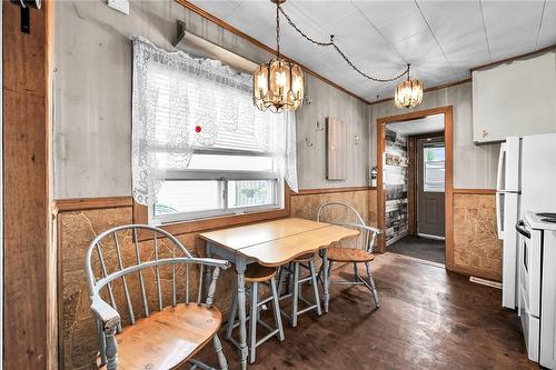 296 Julian Avenue, Hamilton, ON - Indoor Photo Showing Dining Room