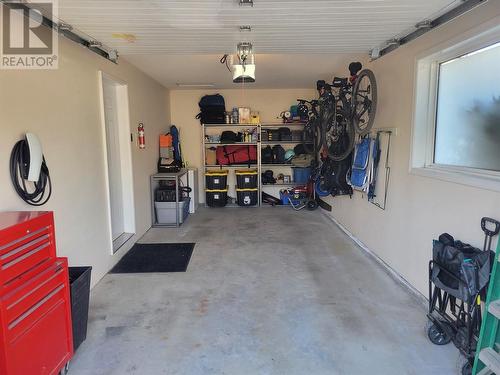 6909 Manning Place Unit# 2, Vernon, BC - Indoor Photo Showing Garage