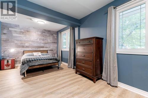 5240 Meadowhill Road, Burlington (Appleby), ON - Indoor Photo Showing Bedroom