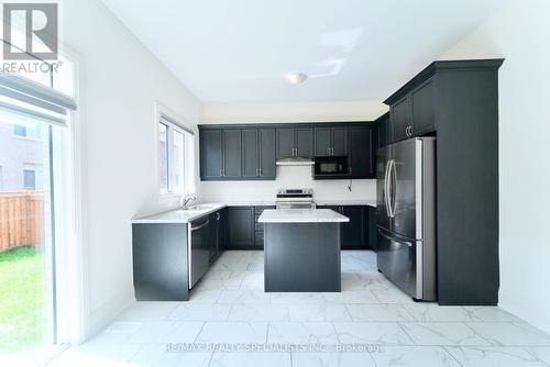 68 Donald Stewart Road, Brampton (Northwest Brampton), ON - Indoor Photo Showing Kitchen