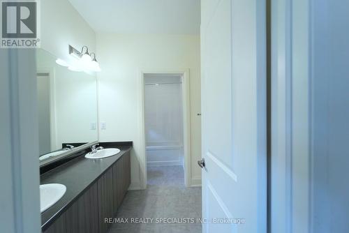 68 Donald Stewart Road, Brampton (Northwest Brampton), ON - Indoor Photo Showing Bathroom