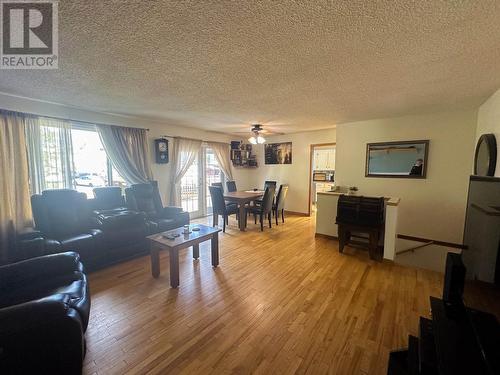 9220 89 Street, Fort St. John, BC - Indoor Photo Showing Living Room