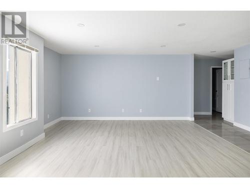 737 Leon Avenue Unit# 1204, Kelowna, BC - Indoor Photo Showing Other Room