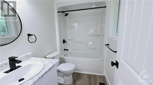 Ensuite Bath - 116 Storyland Road, Renfrew, ON - Indoor Photo Showing Bathroom