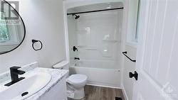 Ensuite Bath - 