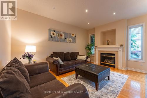 61 Vine Cliff Boulevard, Markham, ON - Indoor Photo Showing Living Room With Fireplace