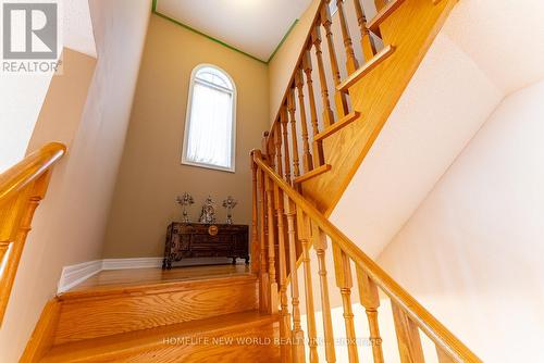 61 Vine Cliff Boulevard, Markham, ON - Indoor Photo Showing Other Room