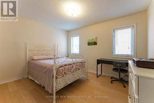 61 Vine Cliff Boulevard, Markham, ON - Indoor Photo Showing Bedroom