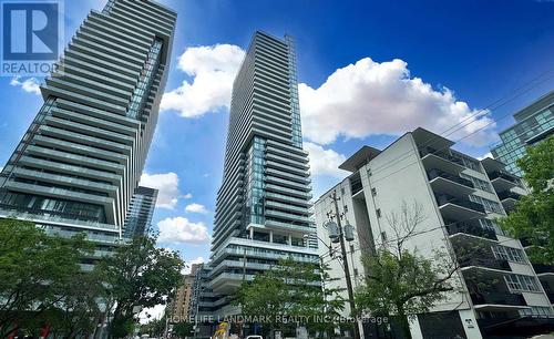 1502 - 161 Roehampton Avenue, Toronto (Mount Pleasant West), ON - Outdoor With Balcony With Facade