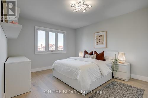 85 Russet Way, Vaughan (East Woodbridge), ON - Indoor Photo Showing Bedroom