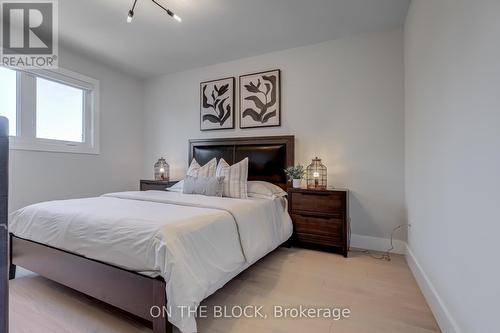 85 Russet Way, Vaughan (East Woodbridge), ON - Indoor Photo Showing Bedroom