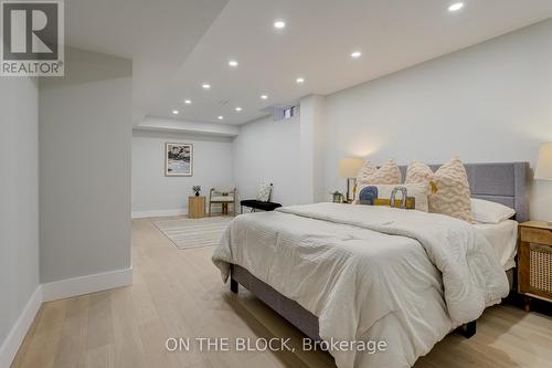 85 Russet Way, Vaughan (East Woodbridge), ON - Indoor Photo Showing Bedroom