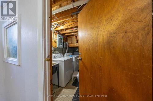 17 Savarin Street, Toronto (Eglinton East), ON - Indoor Photo Showing Laundry Room