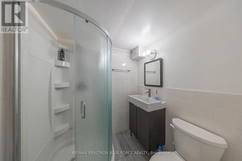 17 Savarin Street, Toronto (Eglinton East), ON - Indoor Photo Showing Bathroom