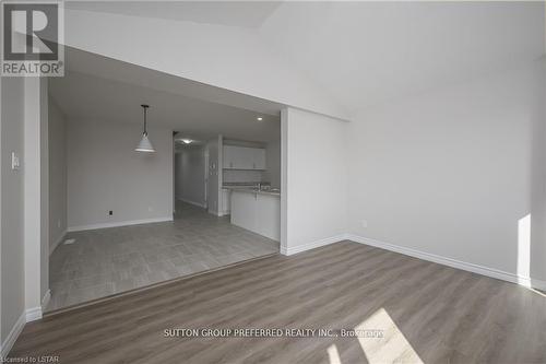 359 Kennington Way, London, ON - Indoor Photo Showing Other Room