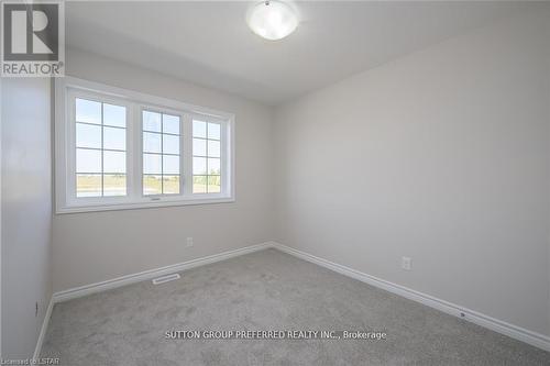 359 Kennington Way, London, ON - Indoor Photo Showing Other Room