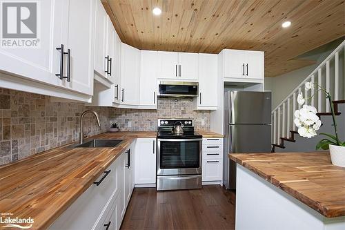 3010 Matchedash Street, Severn, ON - Indoor Photo Showing Kitchen